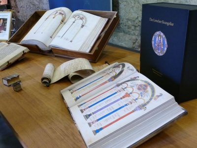 UNESCO Welterbe Kloster Lorsch erhält mit Sammlung Straka erstklassigen Bücherschatz